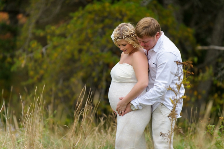 Romantic maternity shoot Moncton