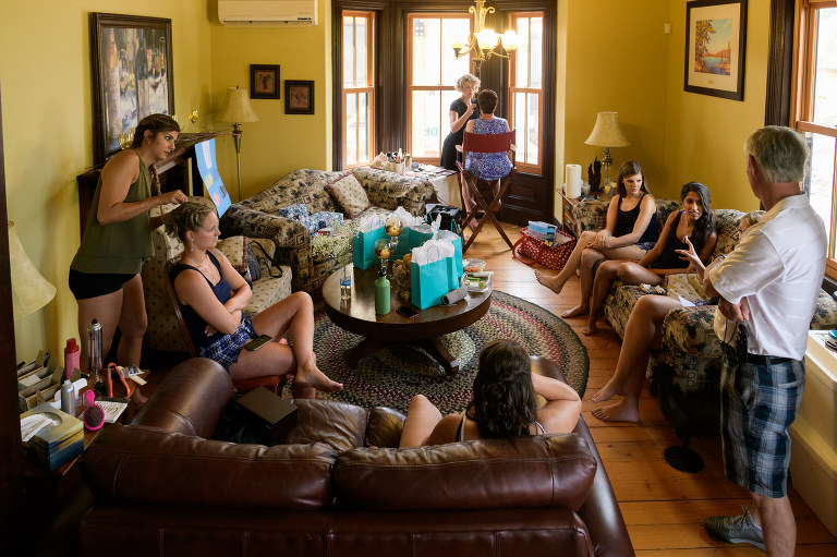 Bridal party getting ready in living room